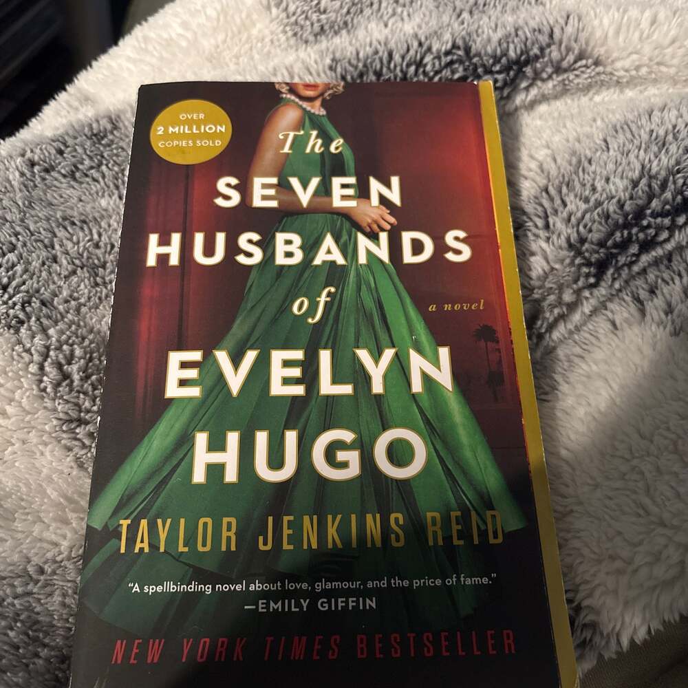 The Seven Husbands of Evelyn Hugo: A Novel by Taylor Jenkins Reid (Paperback)